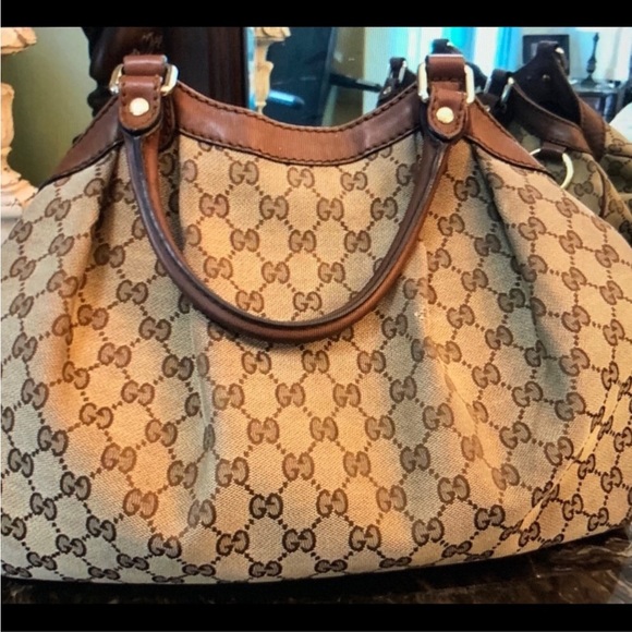 Vintage Authentic Gucci hobo bag . - Picture 3 of 5